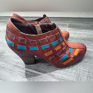 L'Artiste Spring Step Brilliance Woven Leather Booties Block Heels Womens 37 6.5